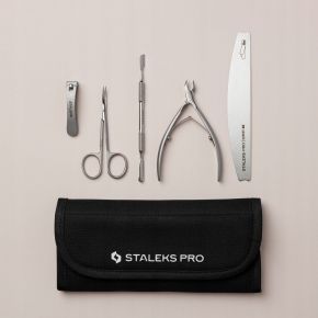 Staleks Pęseta Pro Expert 10 do regulacji brwi z wąskimi fazowanymi krawędziami Type 4